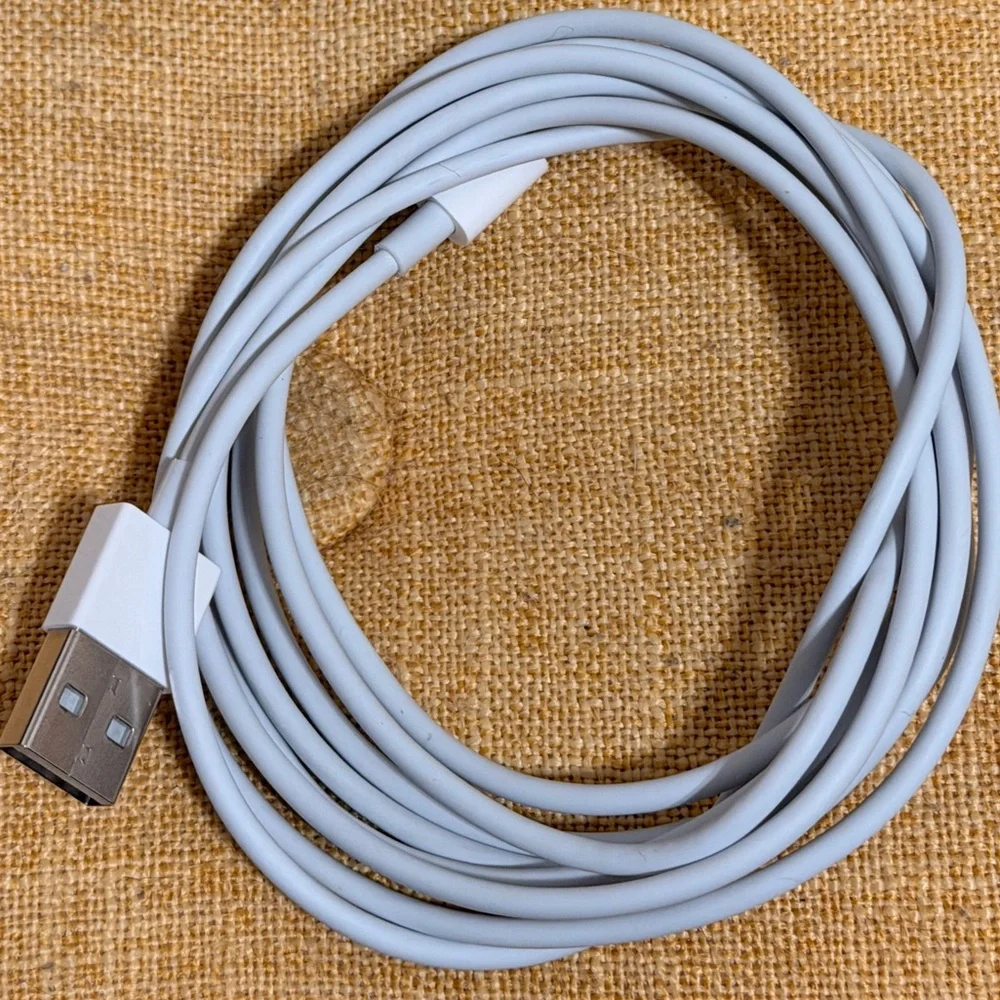 White USB to Lightning Cable